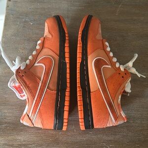 Nike SB Dunk Low Orange Lobster in Women’s Size 6/Men’s 4.5